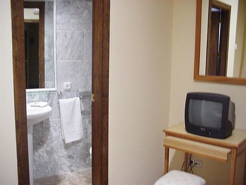 Hotel Al-Yussana Λουθένα Εξωτερικό φωτογραφία